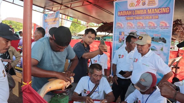 Aksi Seru Mancing HUT Bhayangkara, Polres Kepulauan Meranti