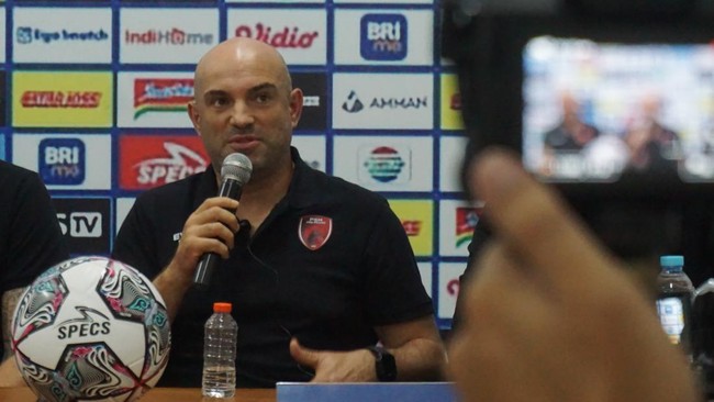 Bernardo Tavares Bantah Rumor Pencabutan, Tetap Latih PSM Makassar