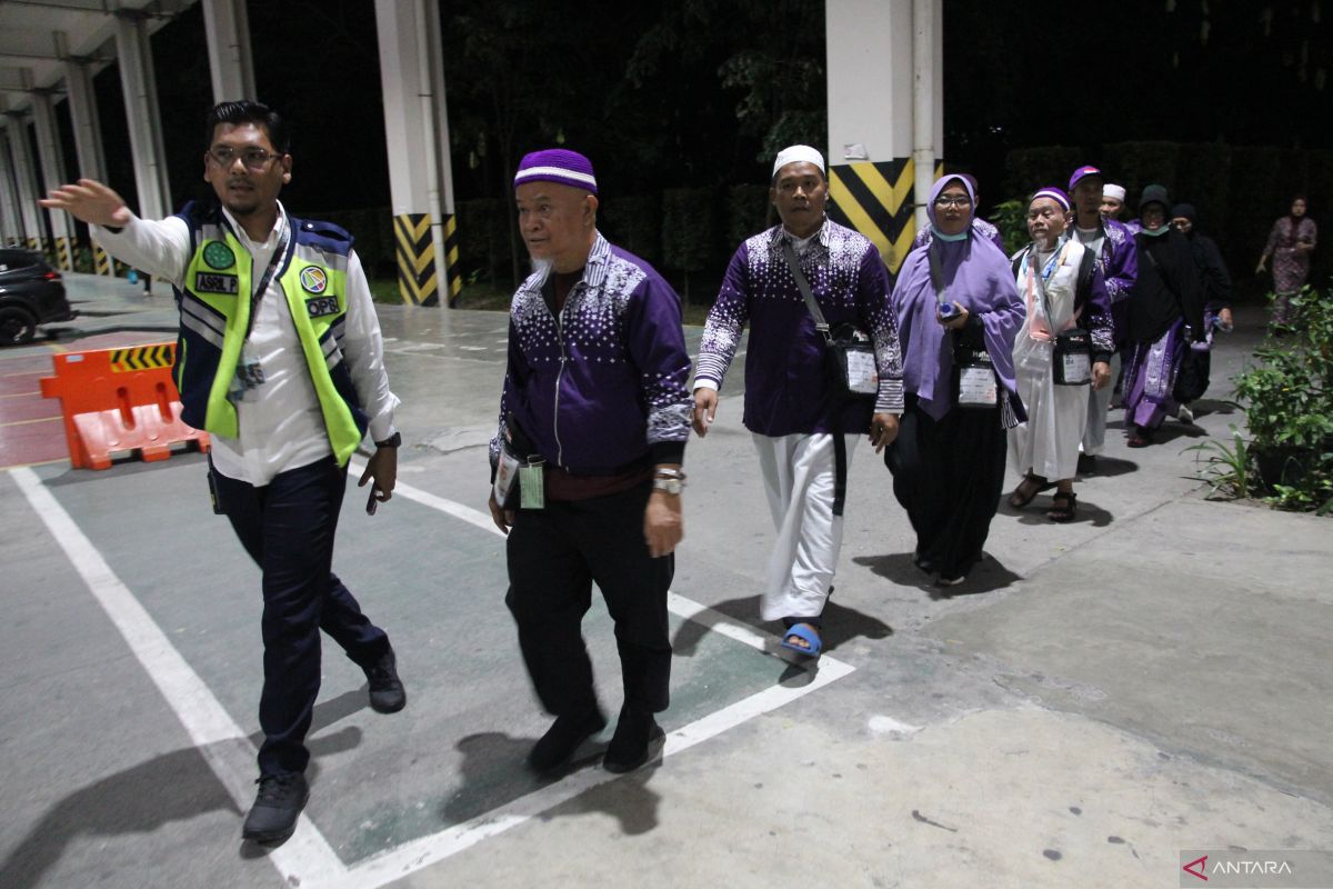 Jamaah Haji Depok Sehat Usai Mendarat Darurat Medan: Kemenag Pastikan