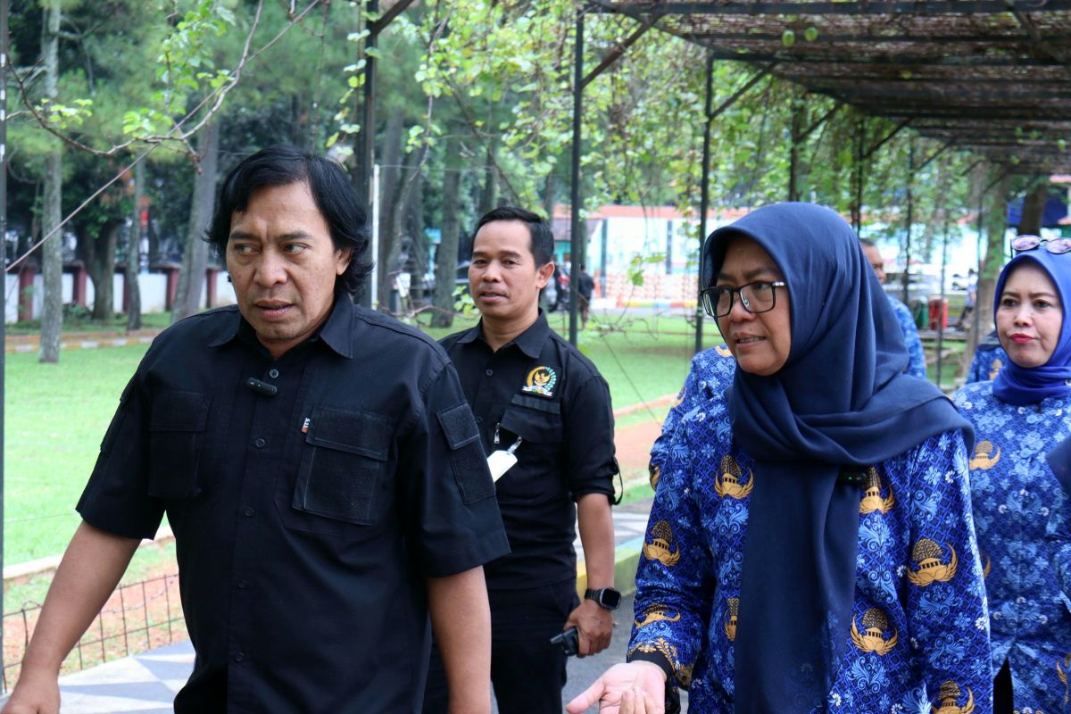 Komeng Tinjau Sekolah Rakyat Bandung: Siap Hadapi Tahun Ajaran Baru?