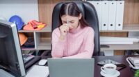 Stop Toxic Productivity: 5 Kebiasaan Kerja Profesional Berbahaya