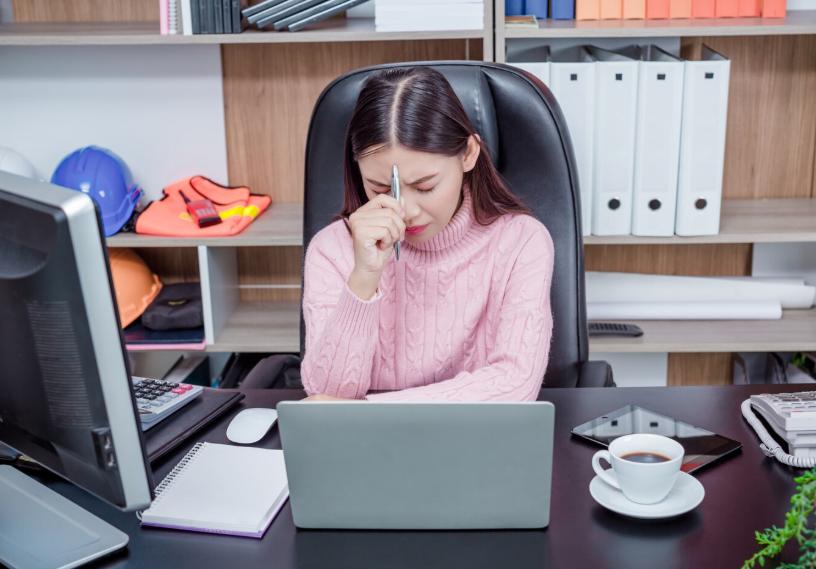 Stop Toxic Productivity: 5 Kebiasaan Kerja Profesional Berbahaya