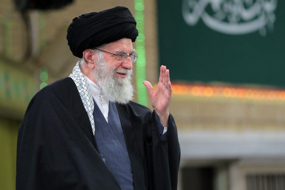 Trump Larang Serangan Israel: Misi Bunuh Pemimpin Iran?